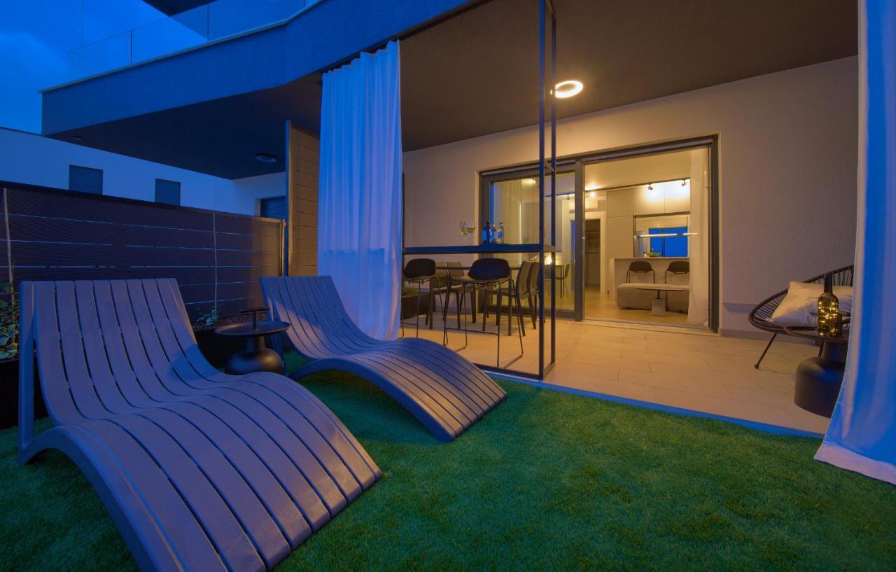 Apartment Diamar With Seaview Krk Town Exteriör bild