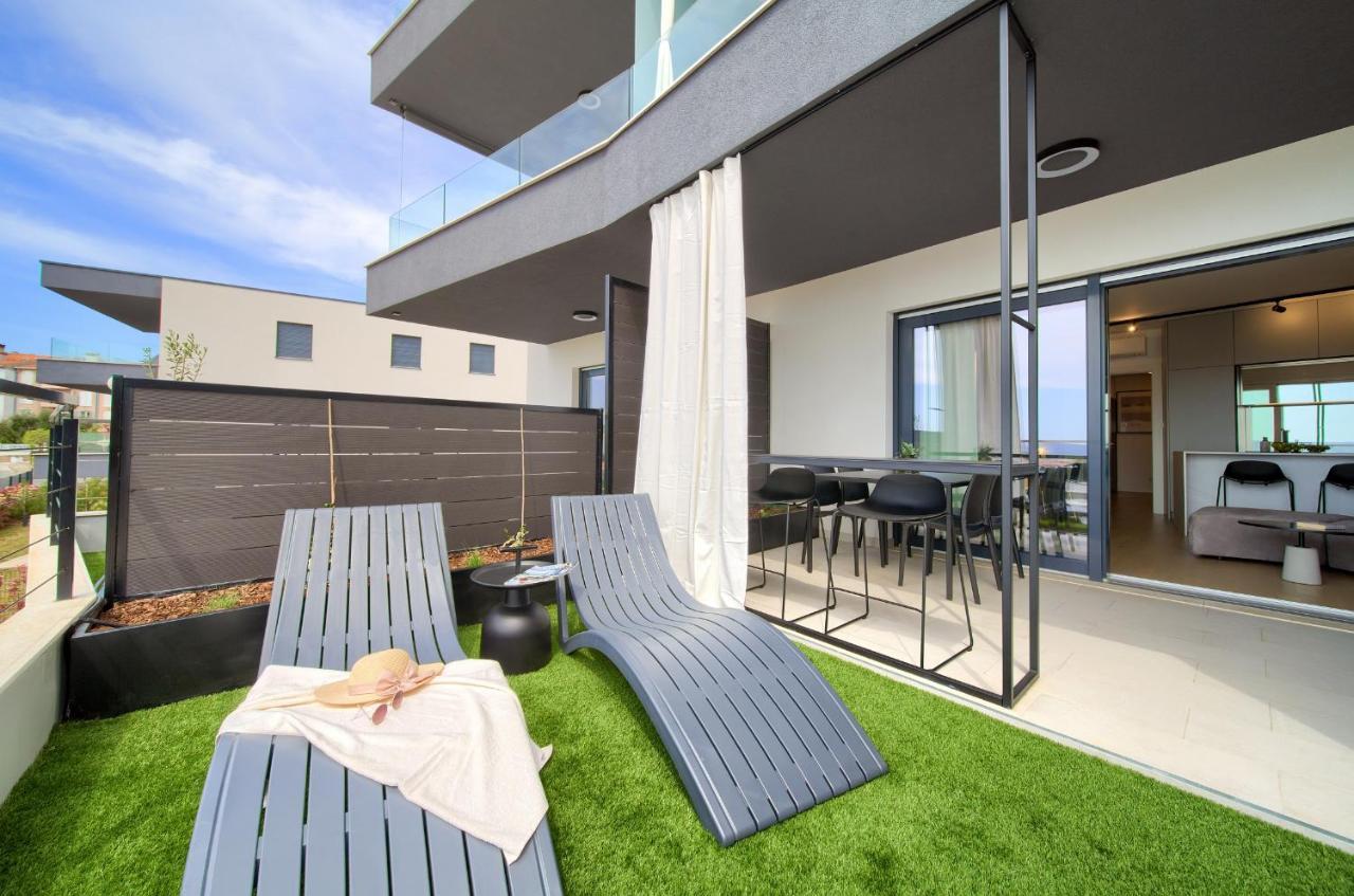 Apartment Diamar With Seaview Krk Town Exteriör bild