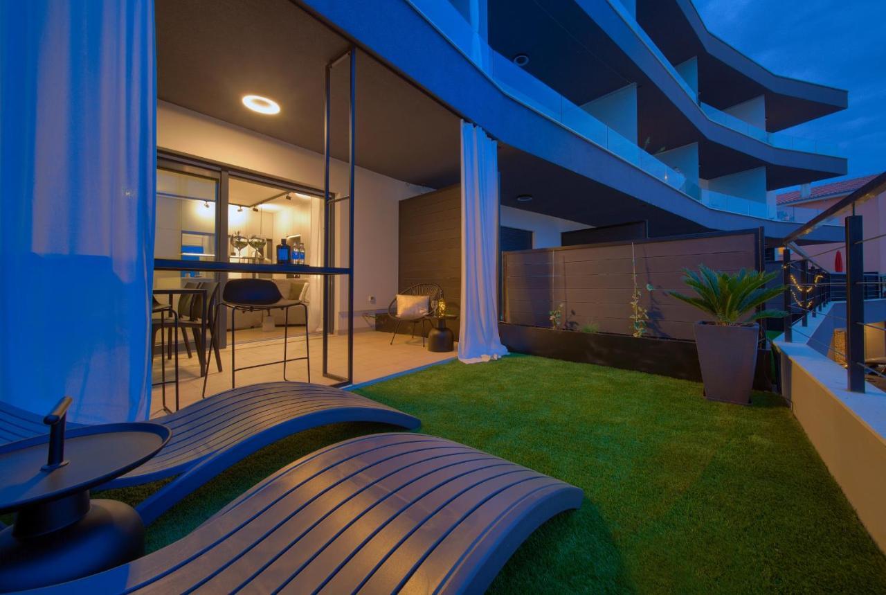 Apartment Diamar With Seaview Krk Town Exteriör bild