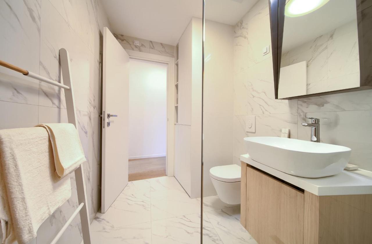 Apartment Diamar With Seaview Krk Town Exteriör bild